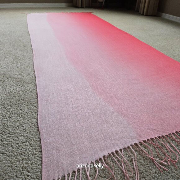 NWOT Cashmina Scarf Gradient Pink Ombre Italy - Picture 6 of 10